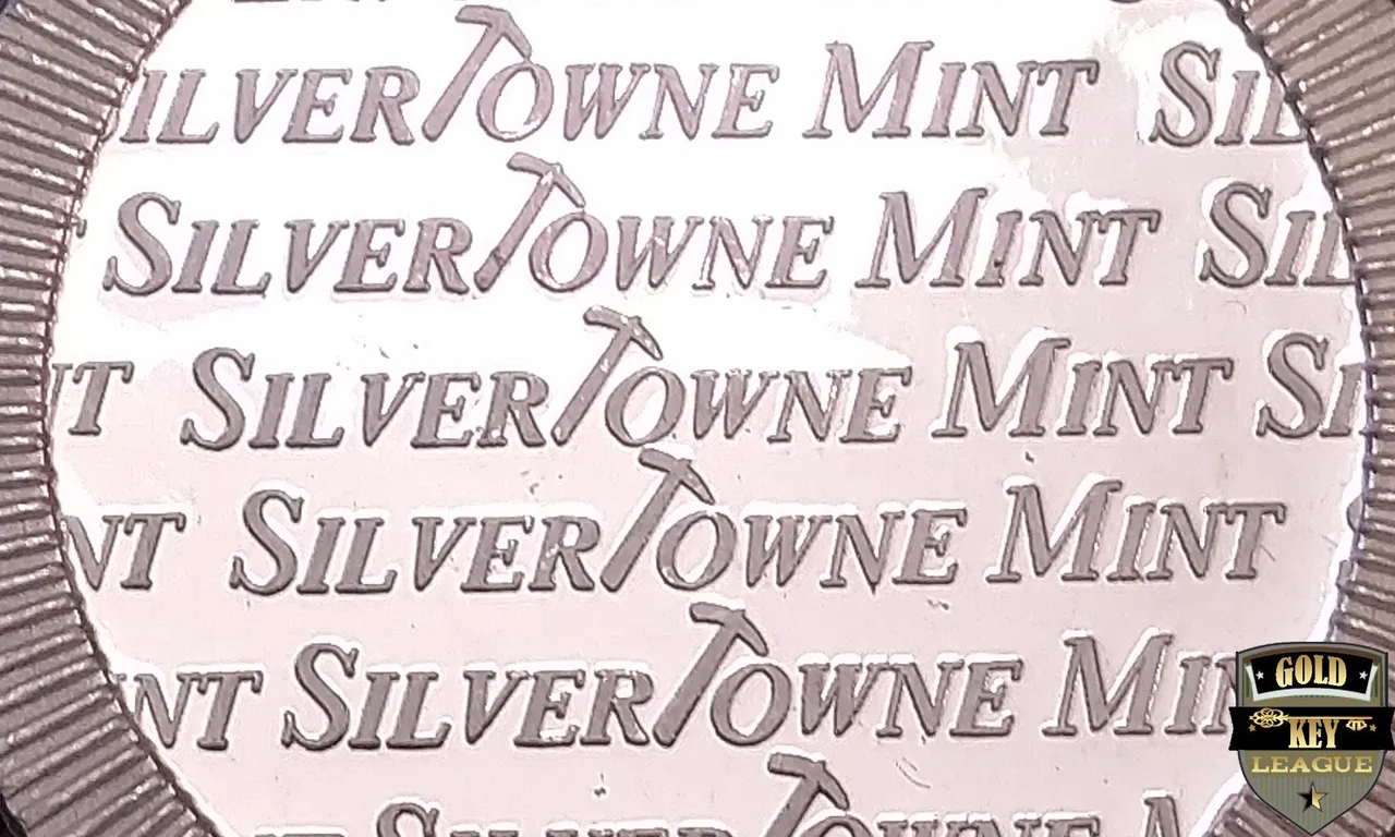 GK_CSQ_SilverTowne_CrownStackable01_04.jpg
