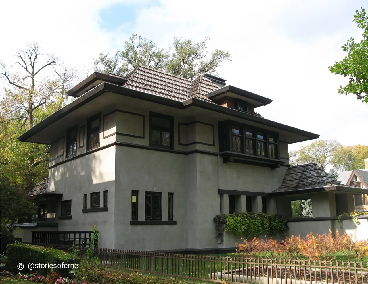SOE - VOLUME 1 ISSUE 3 - PHOTO 5.jpg