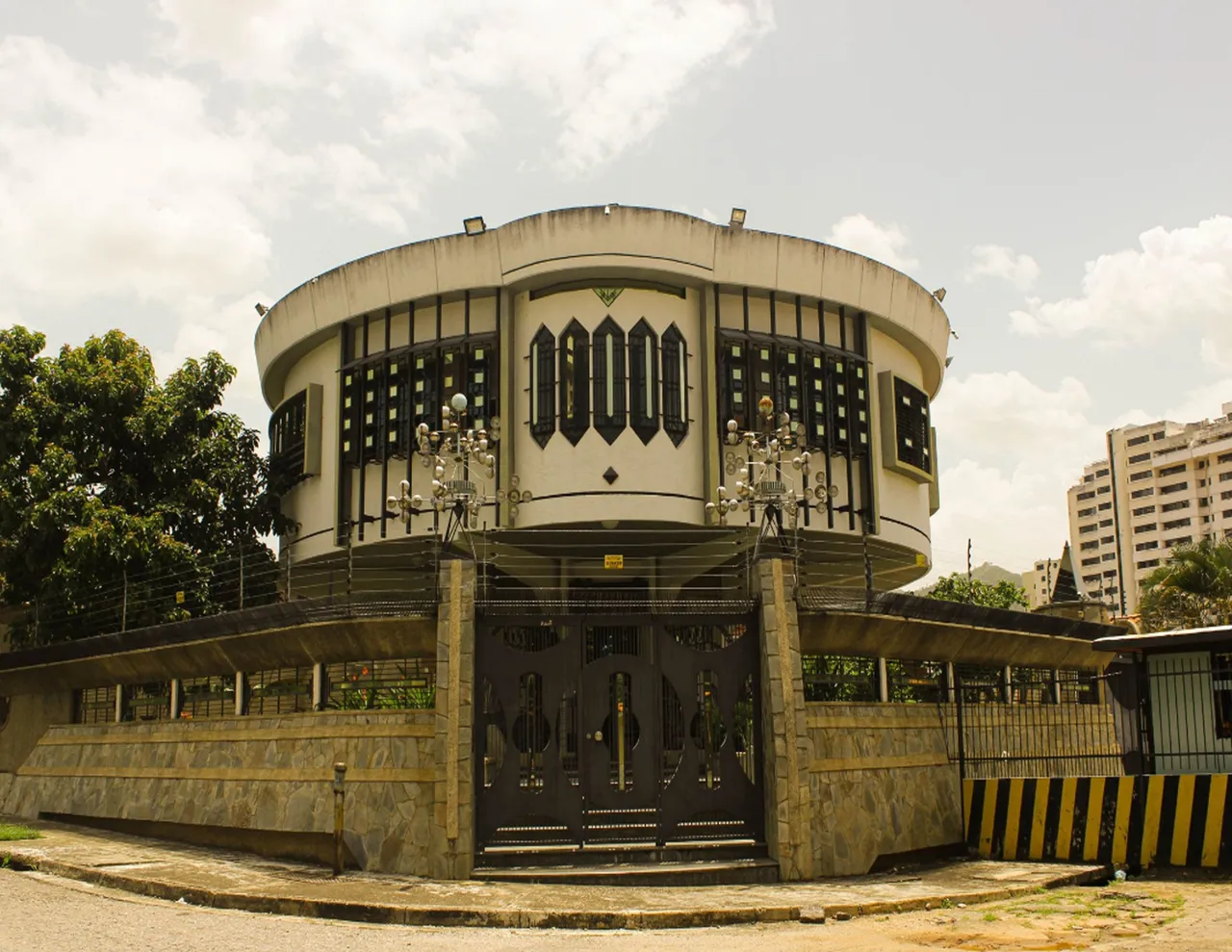WILFREDOCAV - VOLUME 1 ISSUE 4 - PHOTO 4.jpg