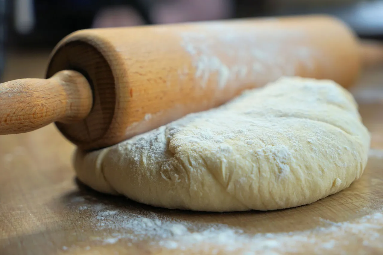 rolling-pin-5164240_1920.jpg
