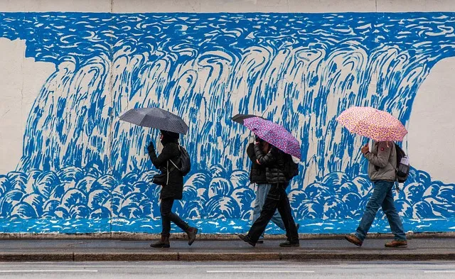umbrellas-7868179_640.jpg
