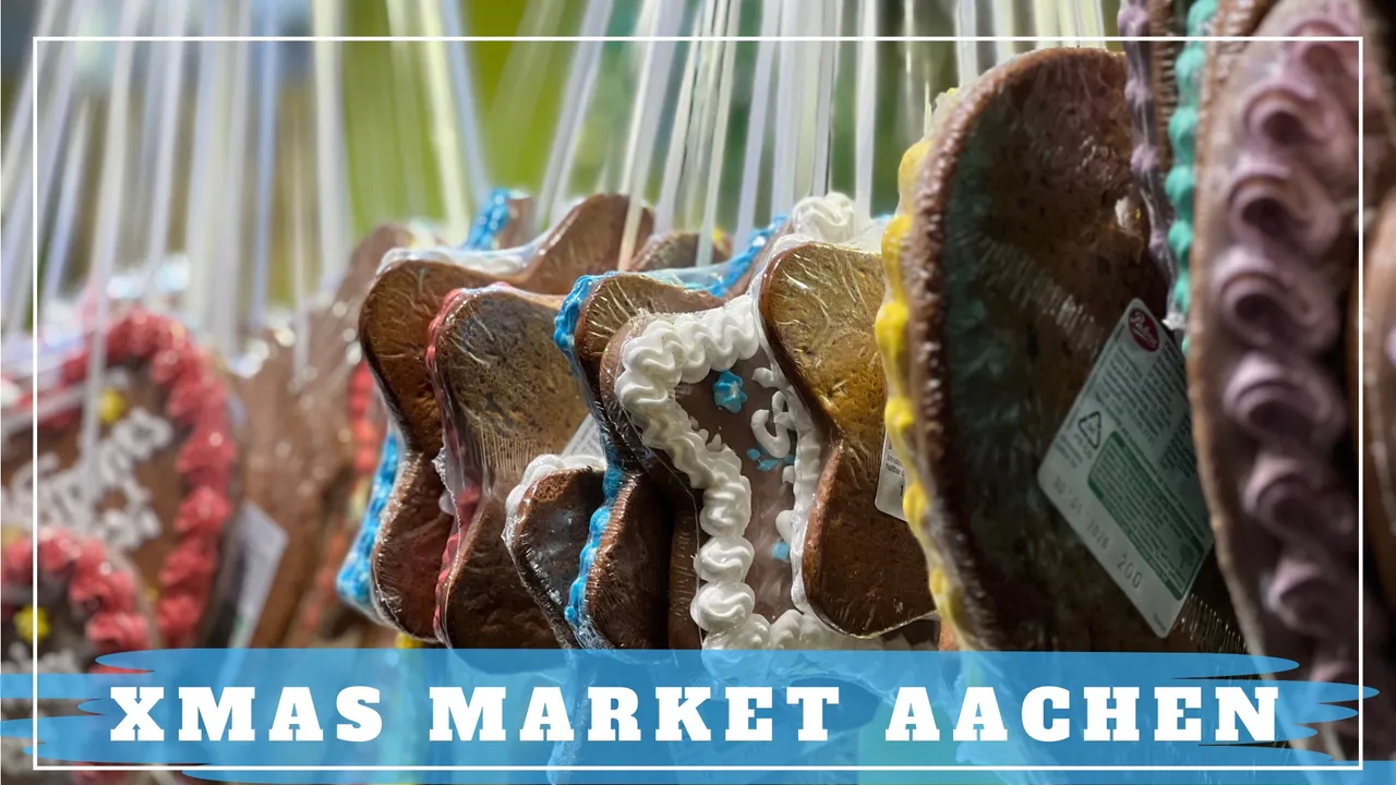 xmas market in aachen Germany .png