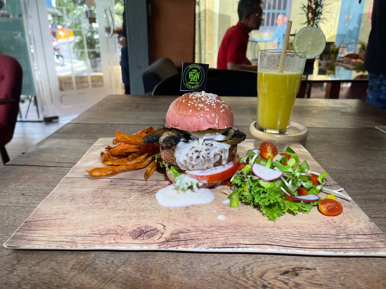 burger2.jpg