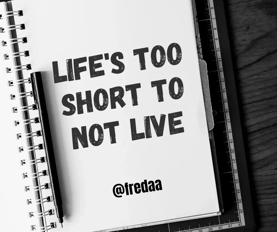 Black and White Minimalist Quote Facebook Post_20240525_211012_0000.png