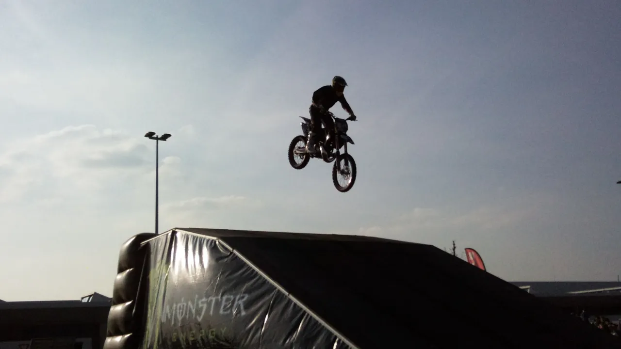 FMX freestyle 01.jpg