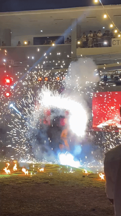 VID_20241019_145959_163.mp4.gif