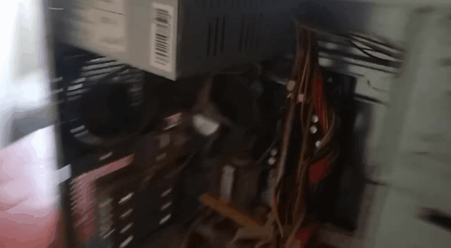 328815332_564412075616525_9085373163209029984_n.gif