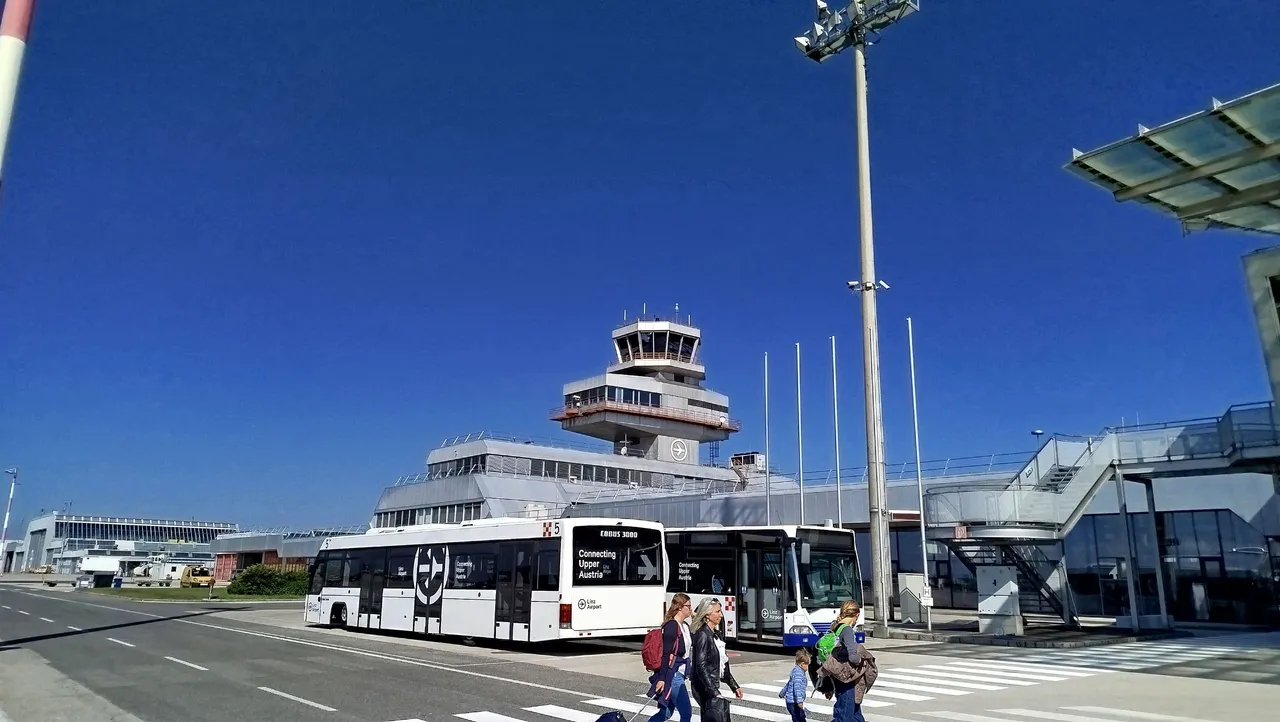 05.jpg