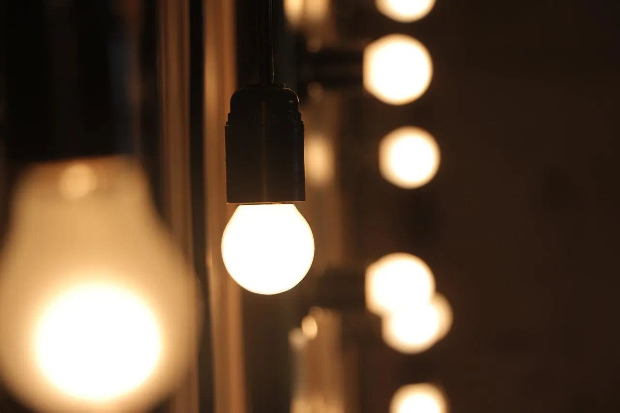 light-1869945_1280.jpg