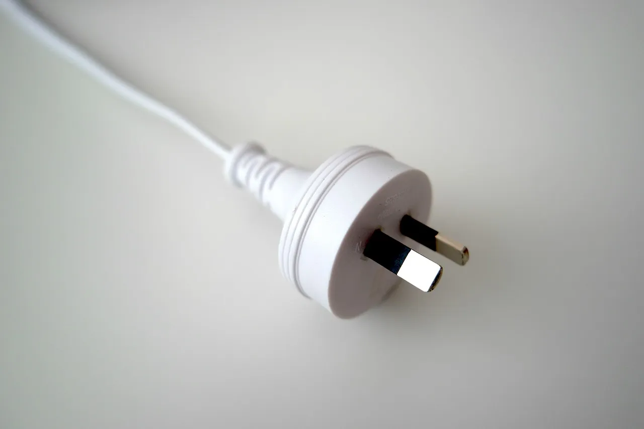 electric-plug-g58543b332_1280.jpg