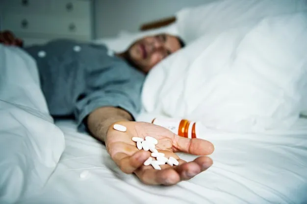 man-overdosed-with-medicine_53876-14604.jpg