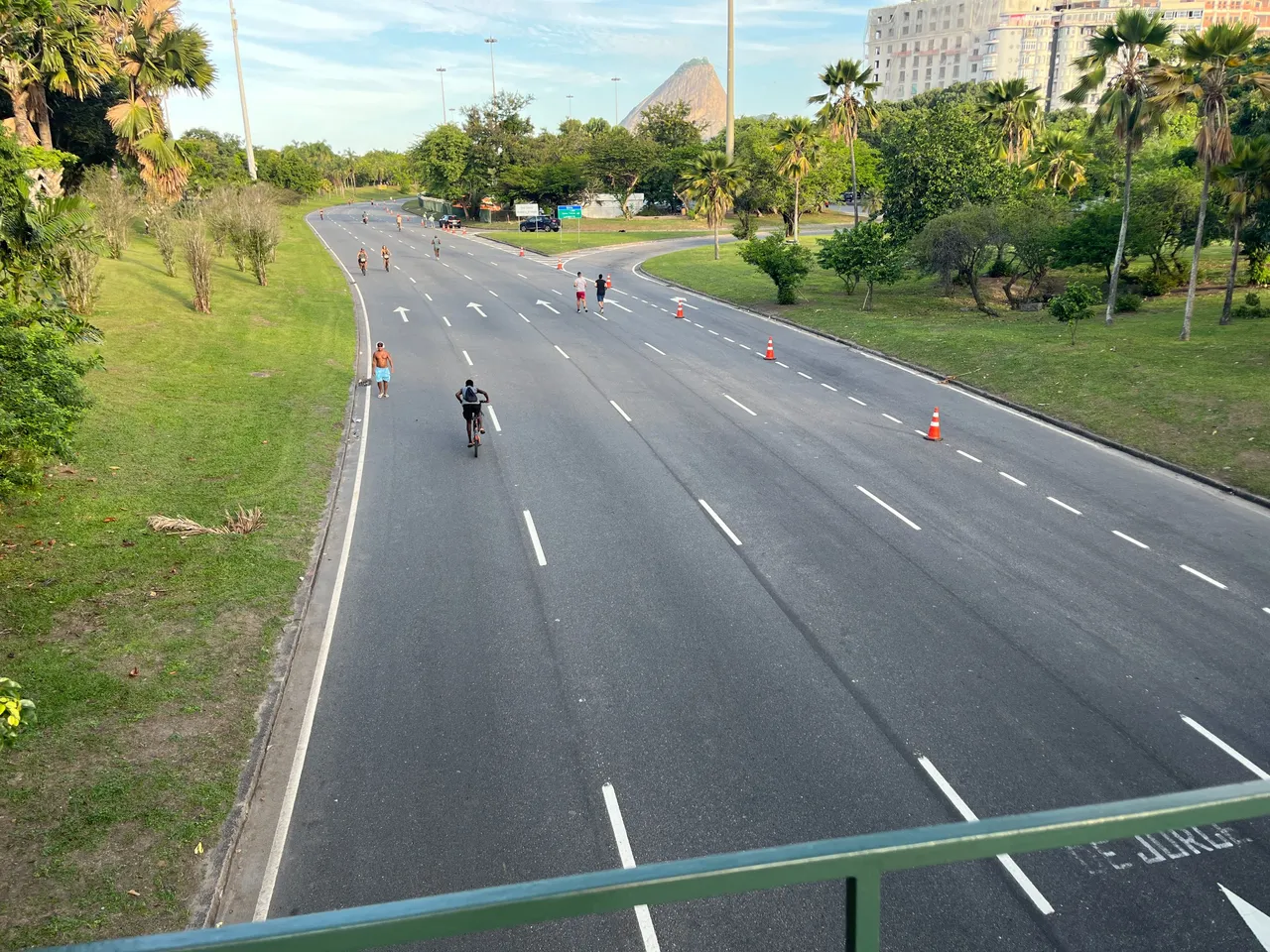 a view of the highway by the beach as i was heading to the event