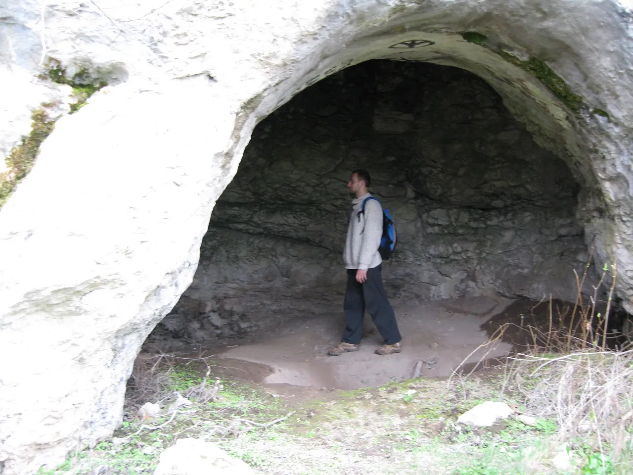 cave entrance.jpg