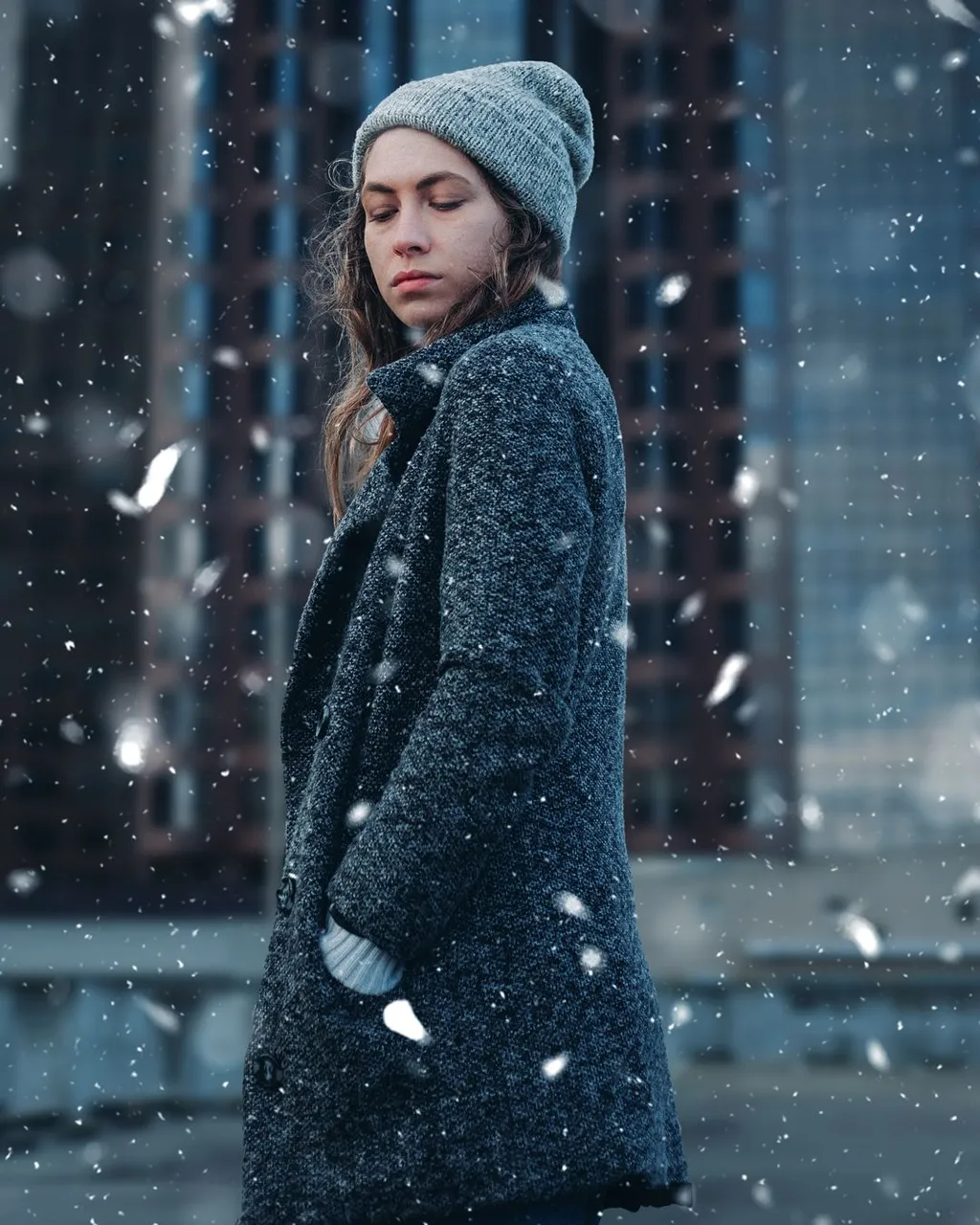 How to Add Falling Snow to Your Photos with Photoshop.jpg