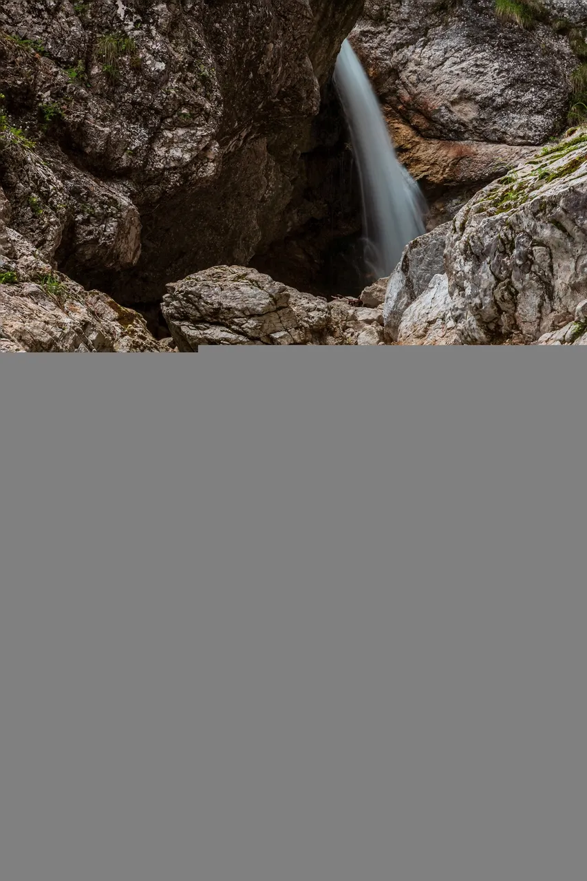 Mlinarica Waterfall - Time and the flow of the Water - Tiny - Johann Piber