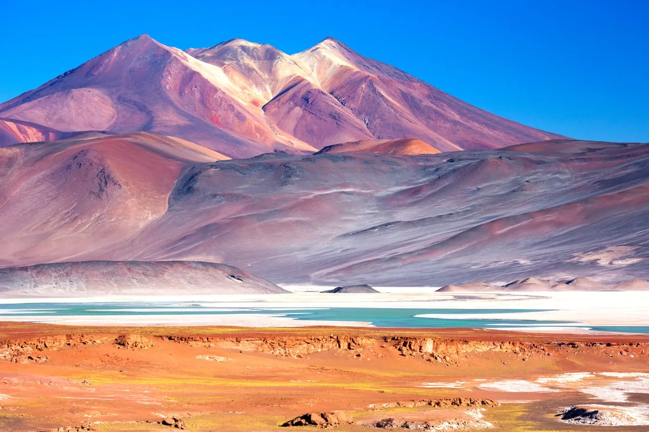 atacama_desert_chile_gettyimages_175189565.jpg