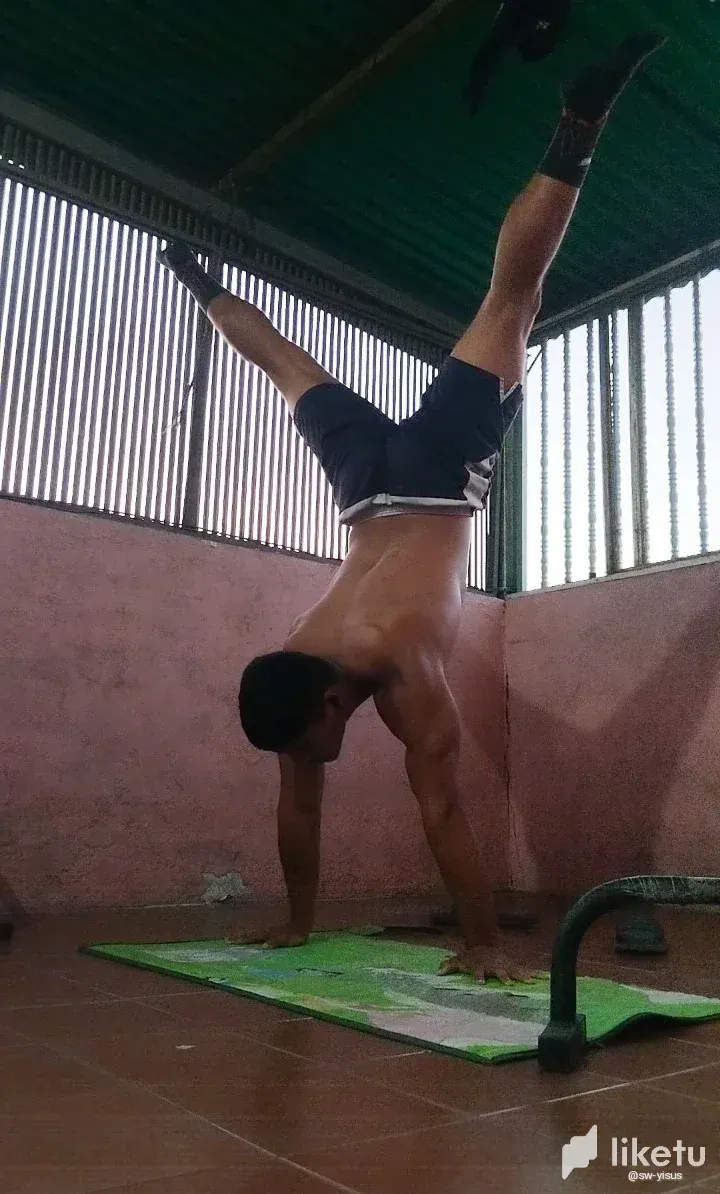 cluc0vcbc01bb7msz2sbaelm9_Screenshot_2024-03-28-21-56-02-756_com.miui.videoplayer.webp