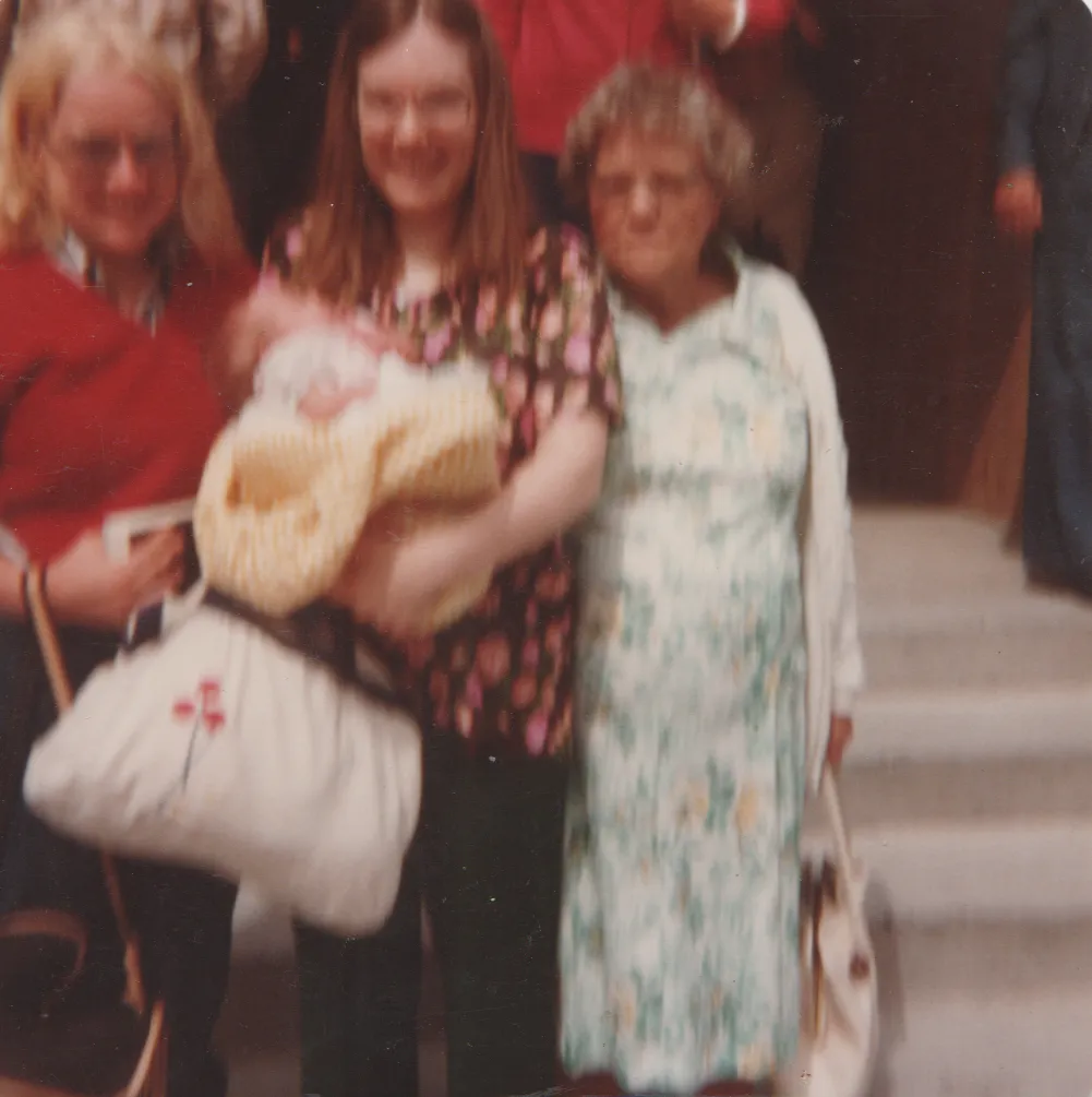 1980-08-23 - Saturday - Marilyn Morehead with her first daughter, Katie, grandma Ann Pickell, other lady-2.png