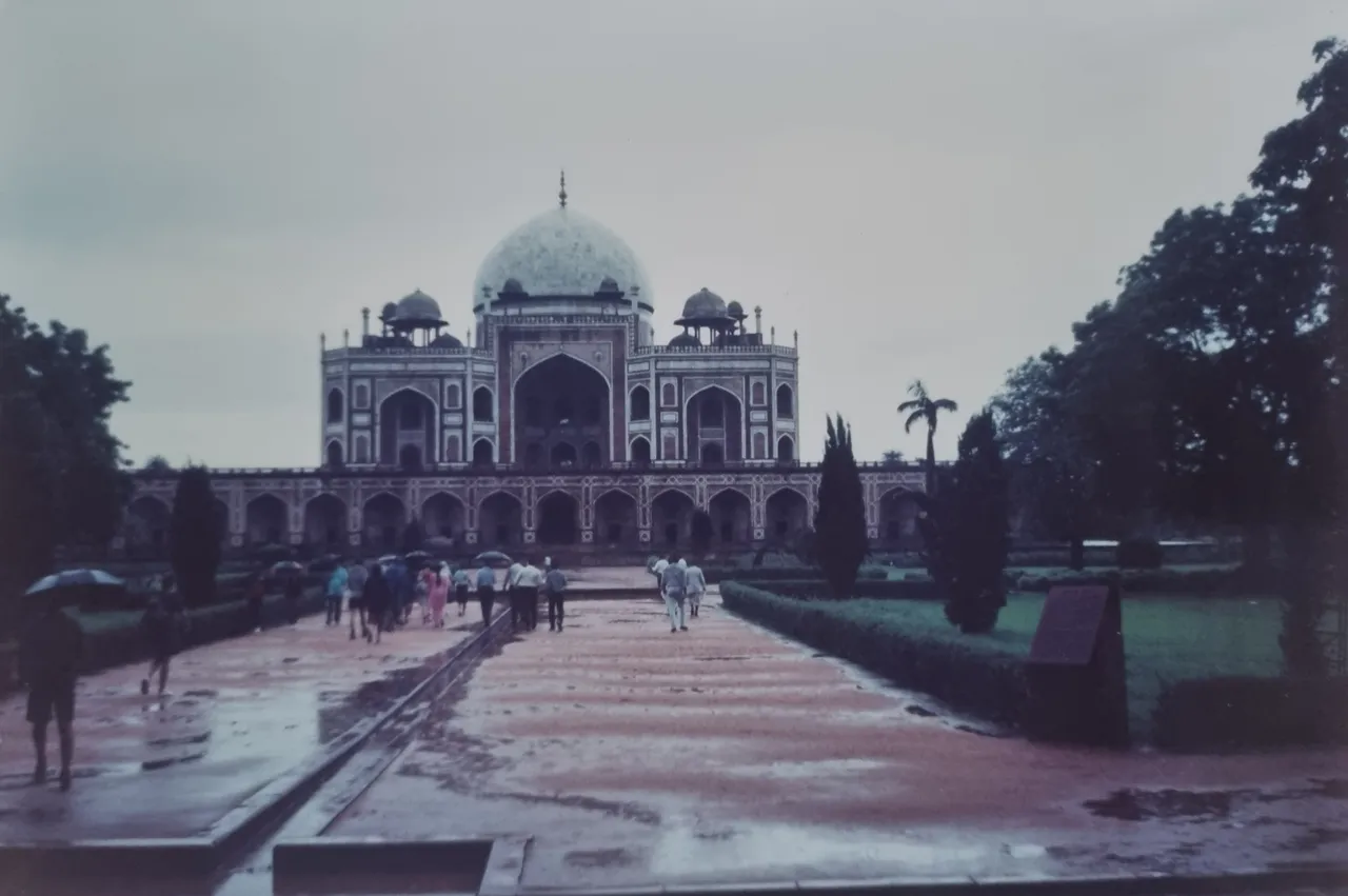 Humayun’s Tomb, Mughal Cemetery.