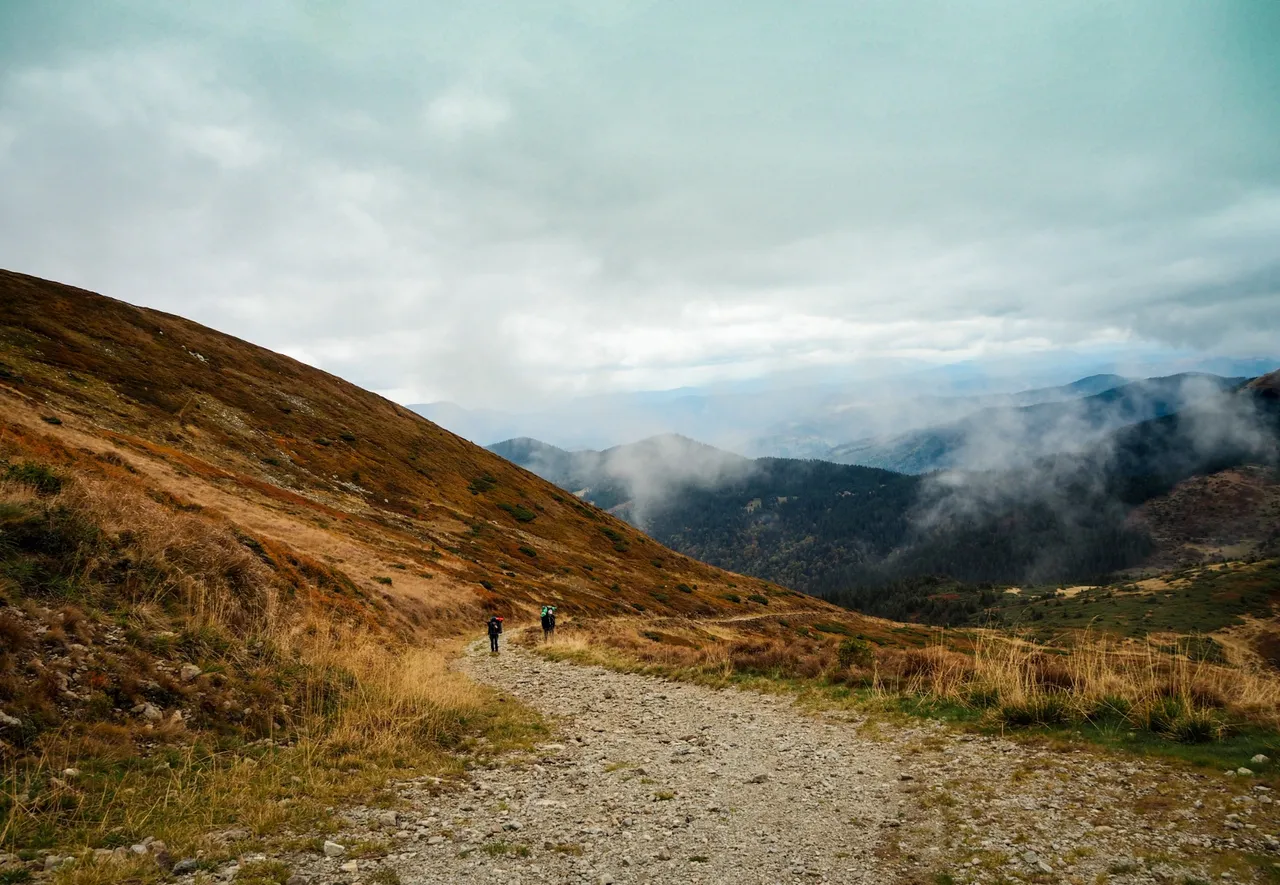 Another path in the mountains