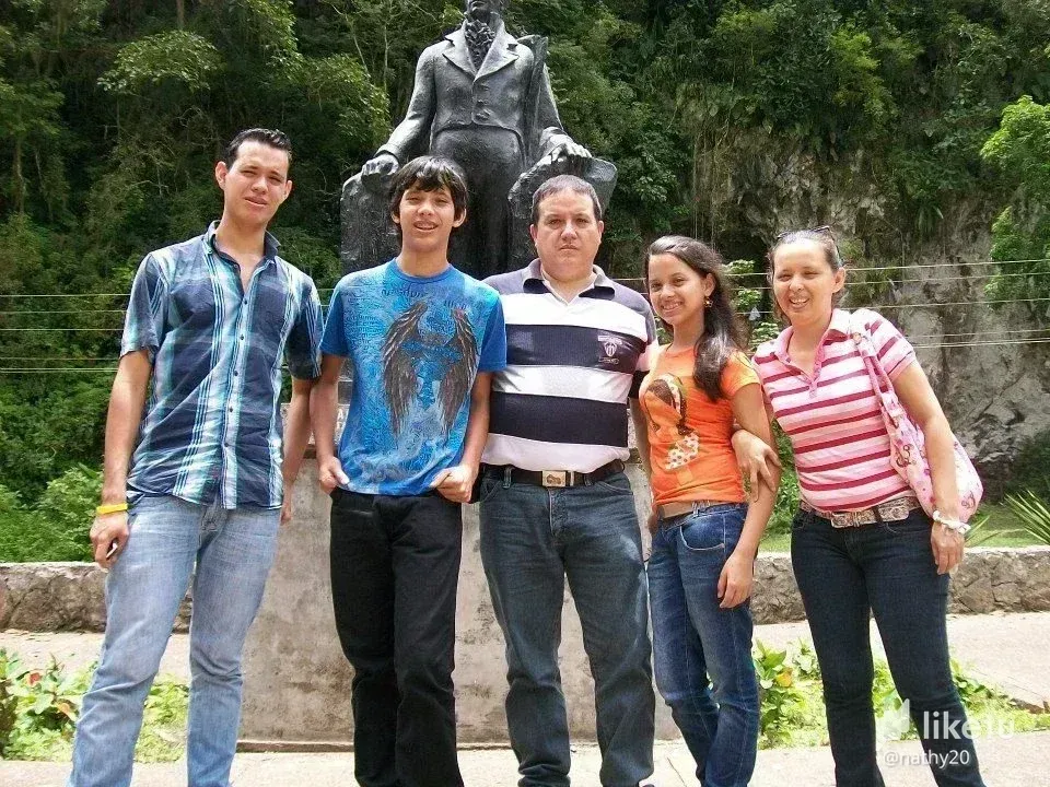 cl9uuae7e01ng2bkceqt8dr44_302798_502286283127053_1904132900_n.webp