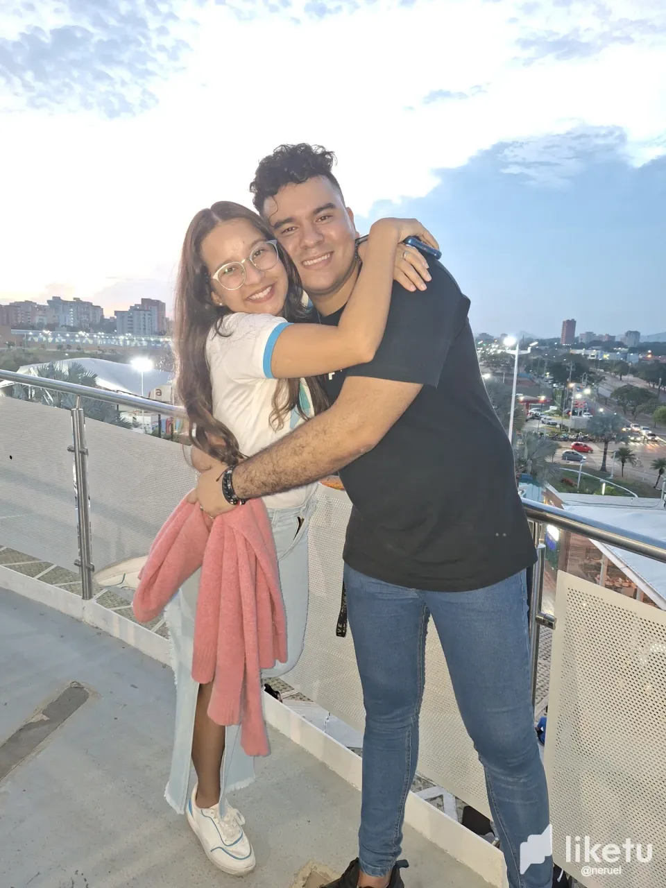clngbxacv05716usz3pykcqux_20230930_183911.webp
