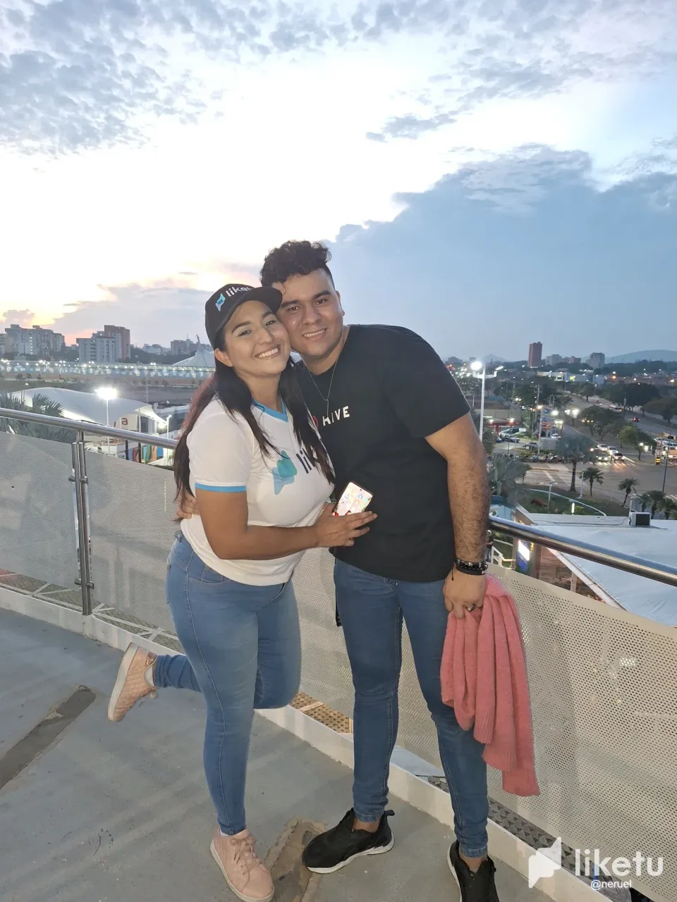 clngbxtxh05f57ksz9uhv6f5i_20230930_183932.webp