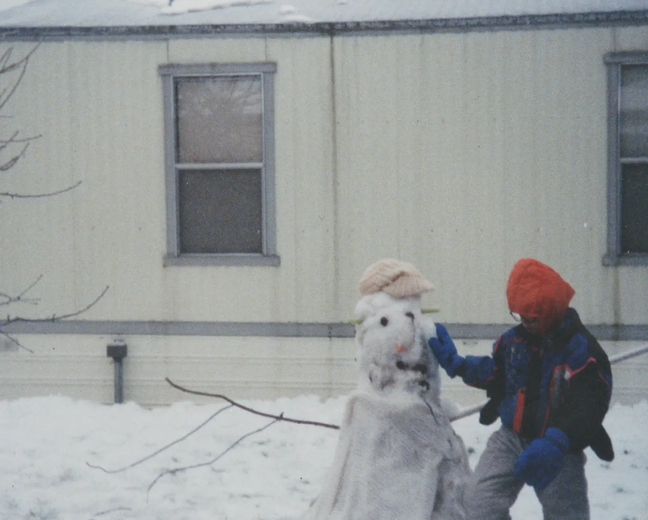 1995 maybe Snowman & Joey in backyard.png
