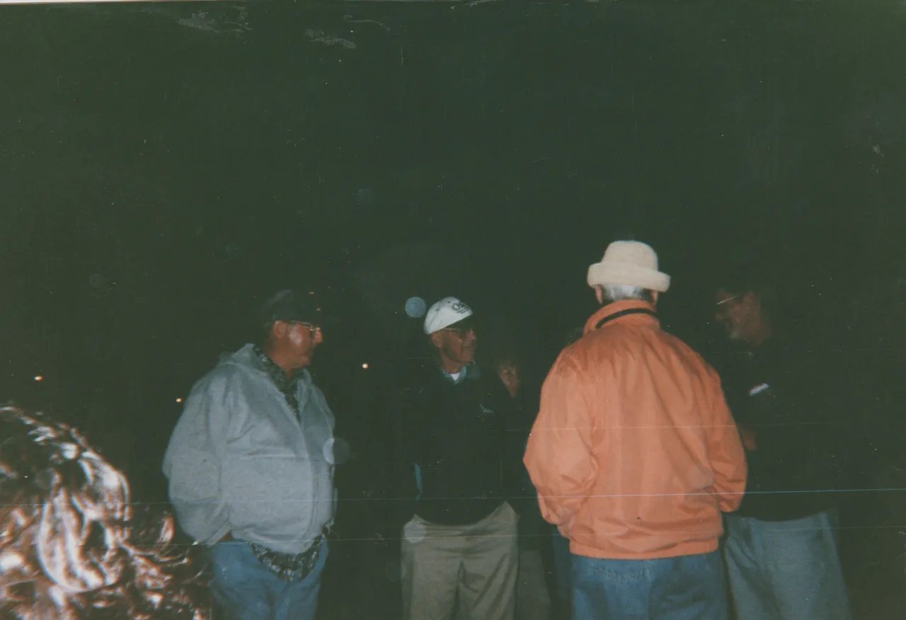 2000-07-24 apx - Reunion - Campfire - 02.png