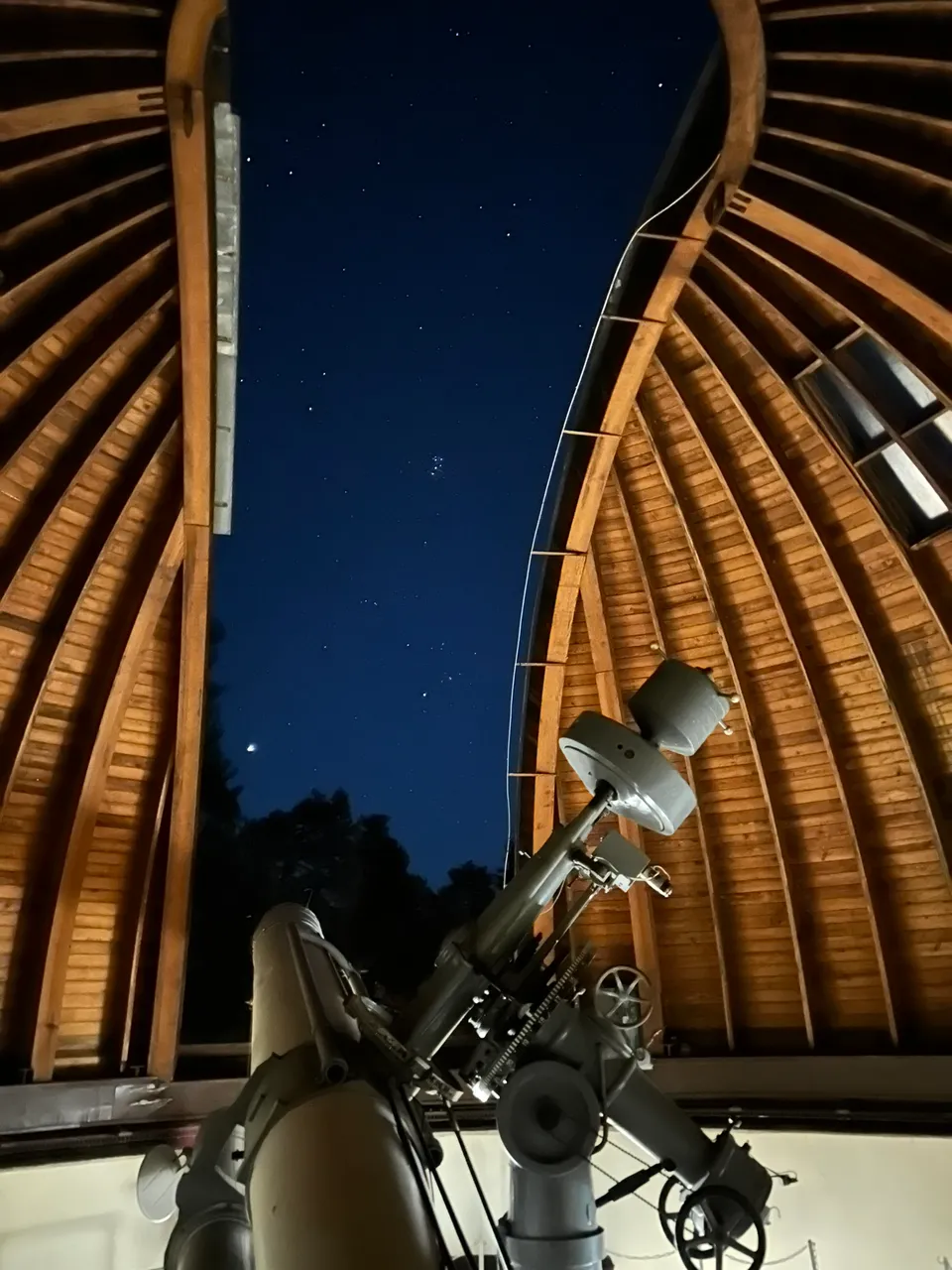 "5. opened dome observatory Abastumani night.JPEG"