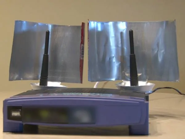 Improving Wi-Fi Signals Using Aluminum Foil.jpg