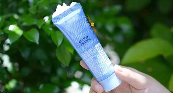 Review Senka Perfect Whip cleanser extract white silk