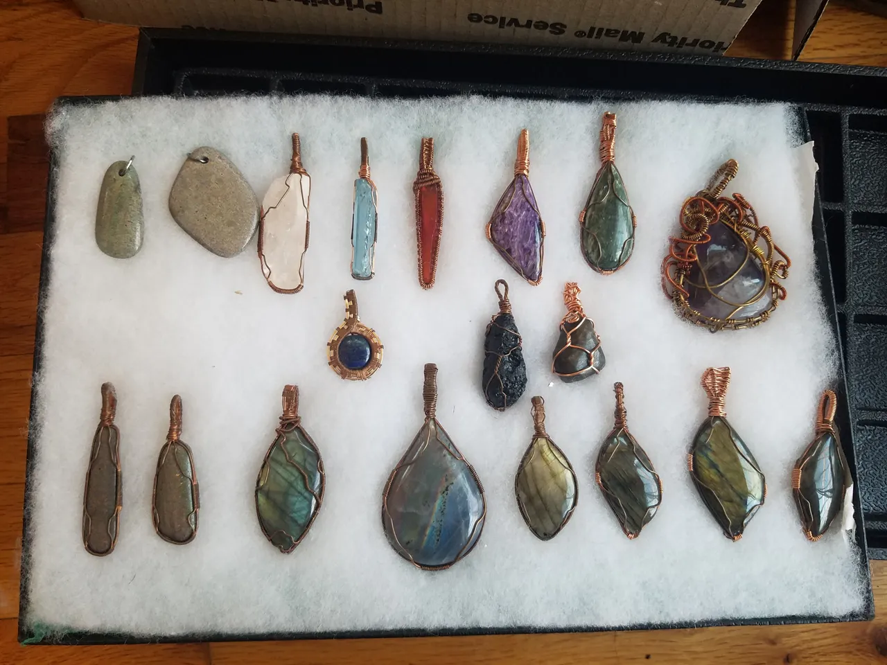 pendants.jpg