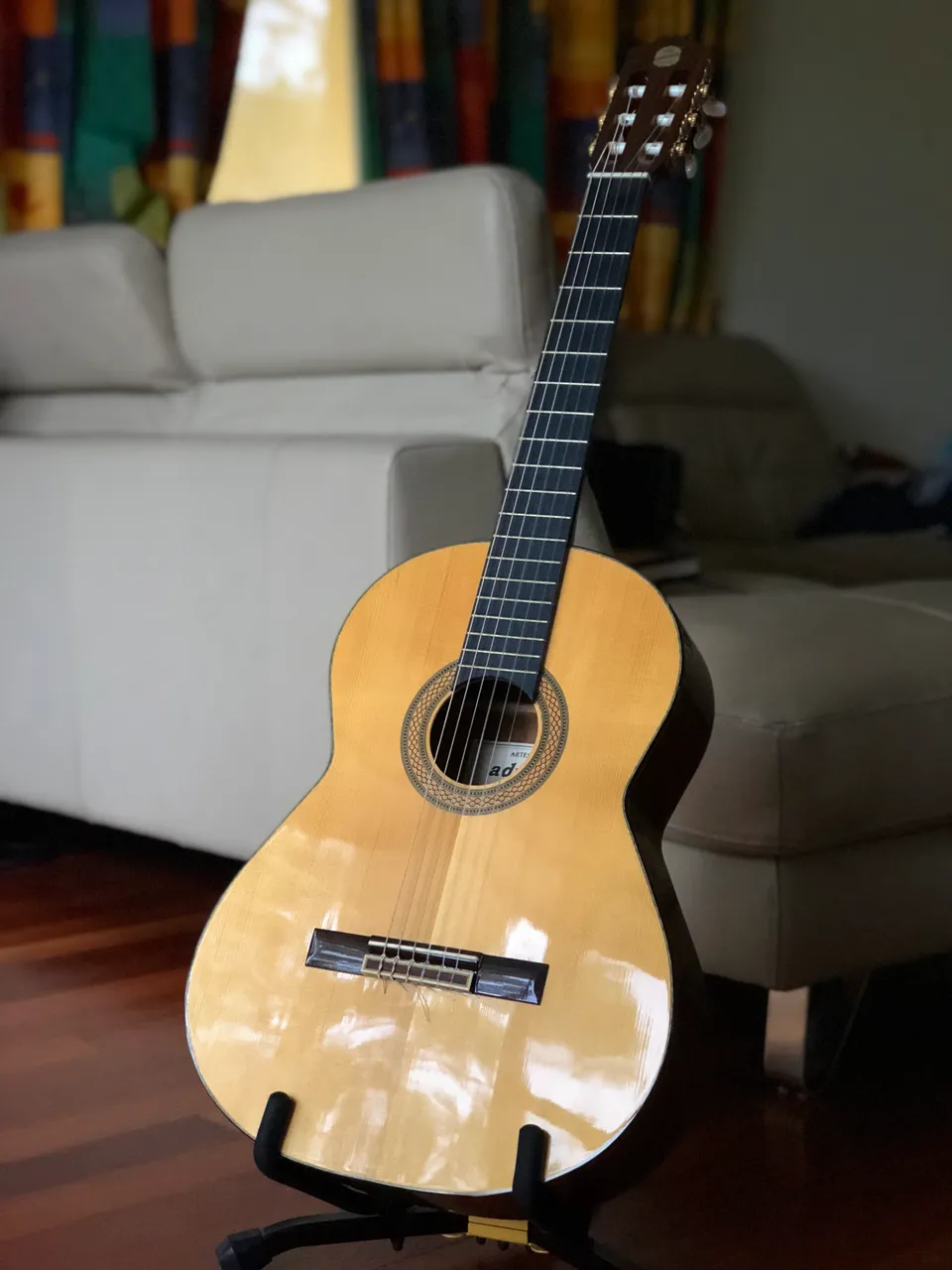 Admira Avila Spanish classical guitar