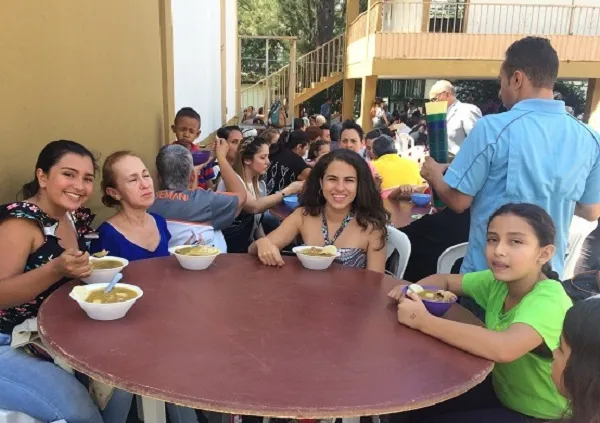 comiendo.jpg
