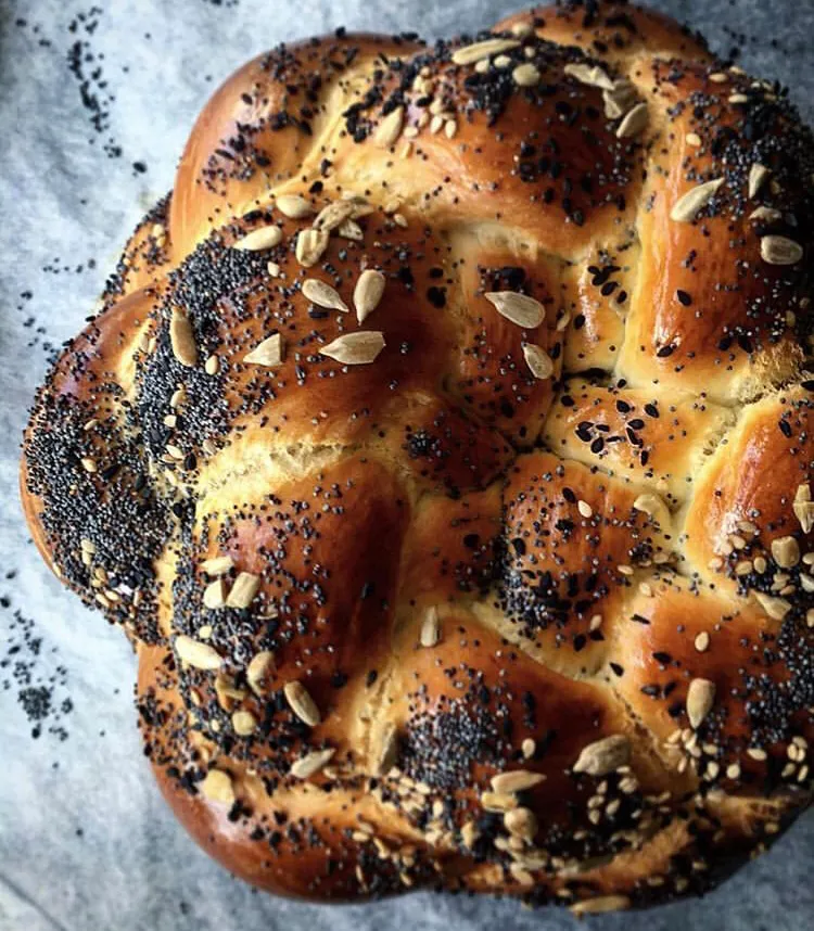 https://d1vof77qrk4l5q.cloudfront.net/img/meshuga-challah-bread-ef4knv2l-1547857065821.jpg