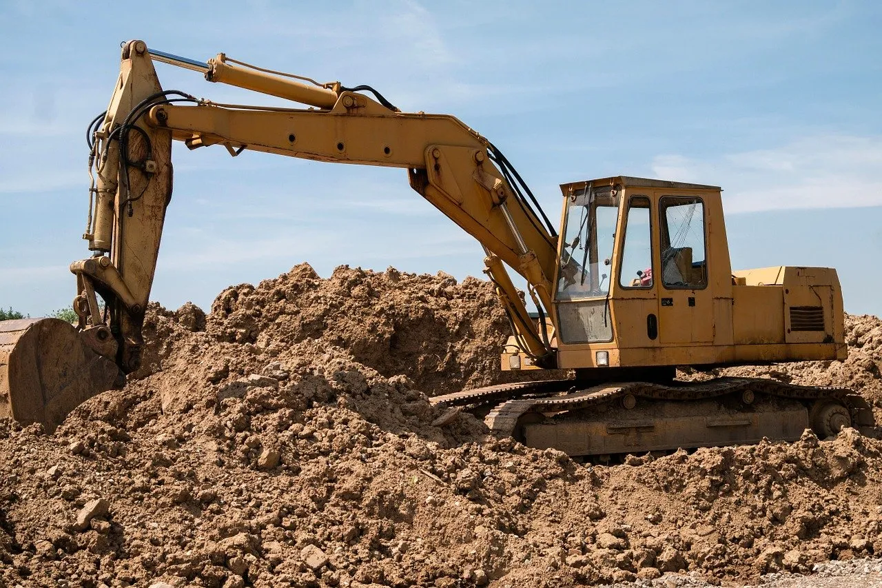 excavators800996_1280.jpg