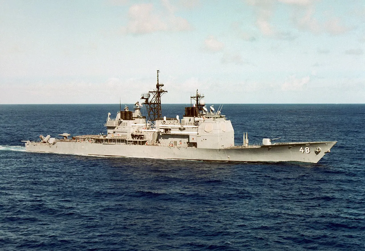 USS Yorktown CG48.jpg