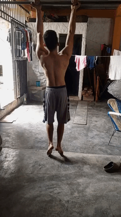 1744476555062.gif