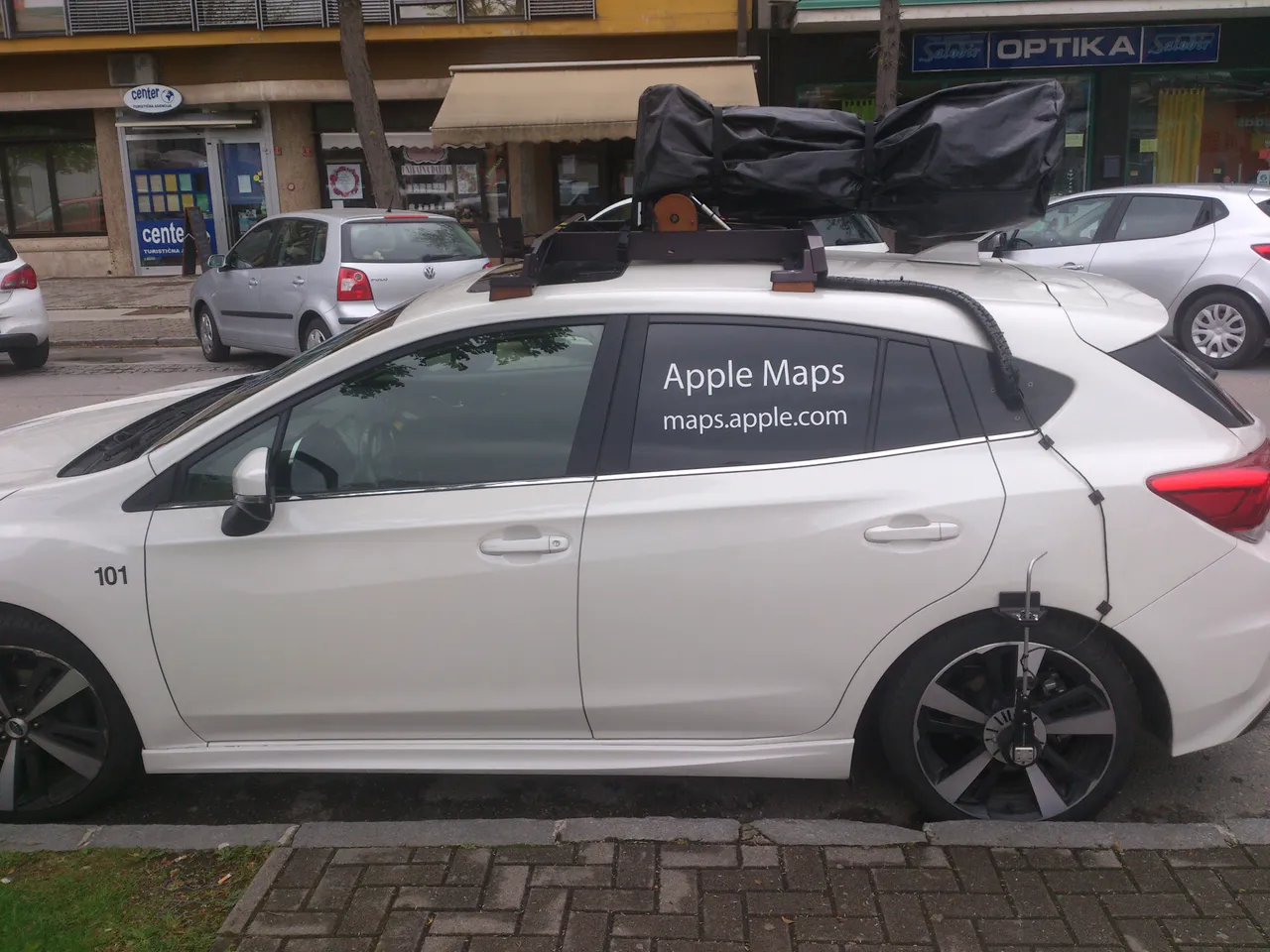 AppleMaps_car.jpg