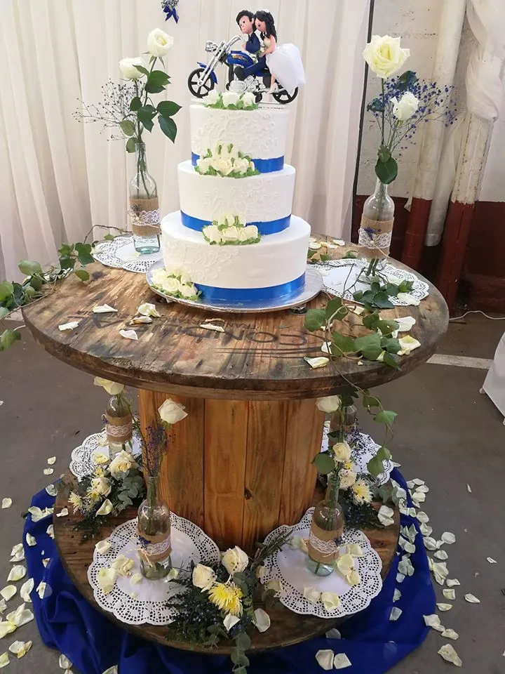 pastel boda.jpg
