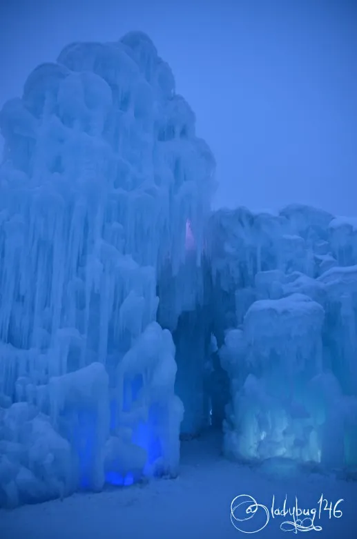 ice_castle12.jpg