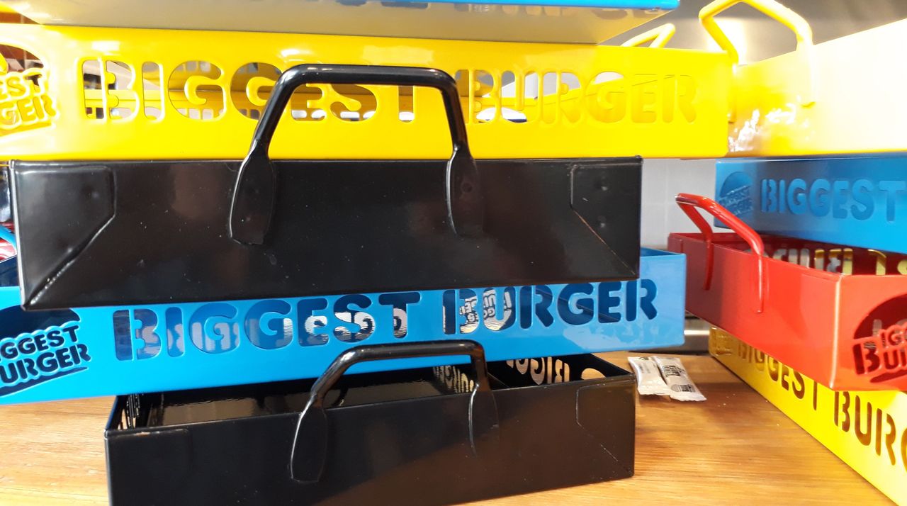 burger tepsi.jpg