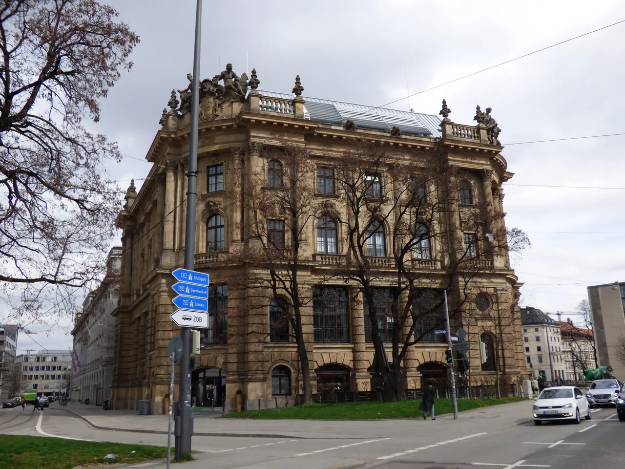 P1020072-min.JPG