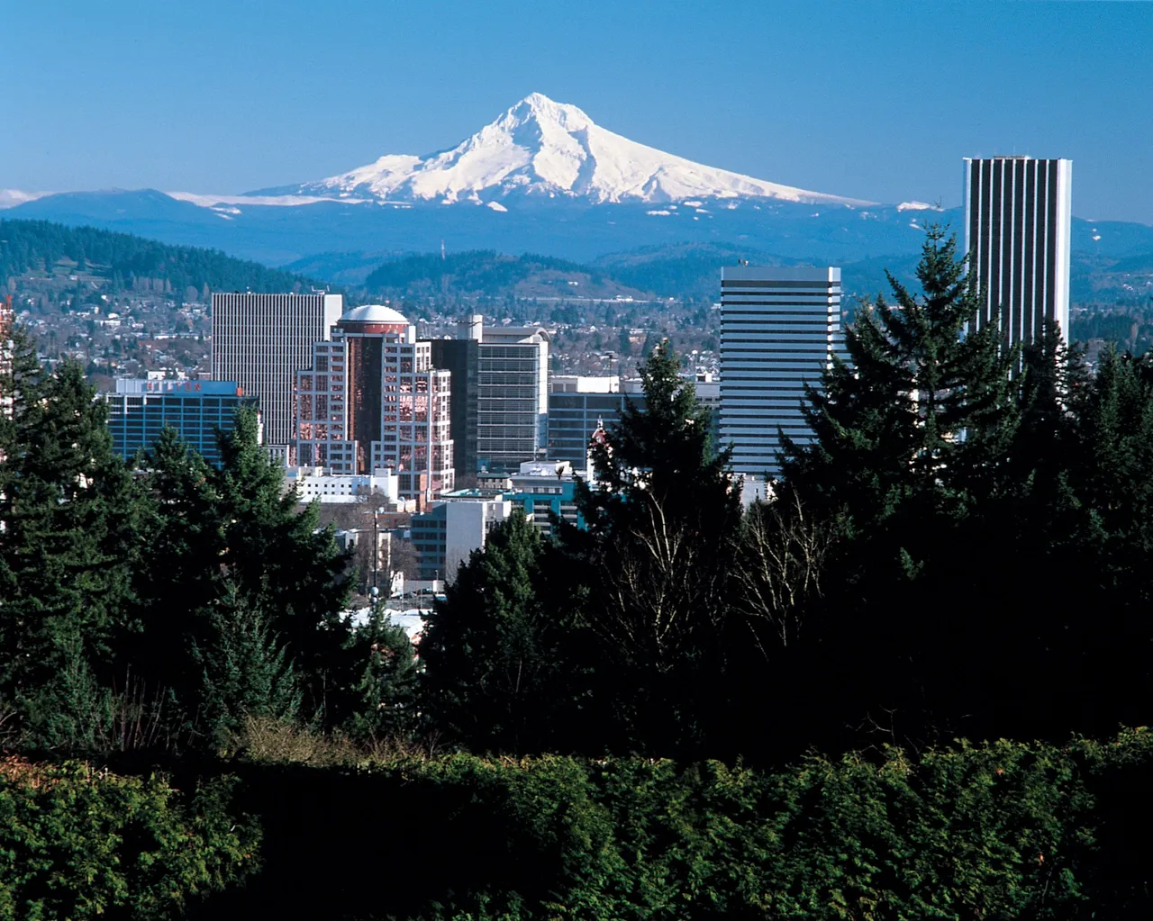 Mount Hood.jpg