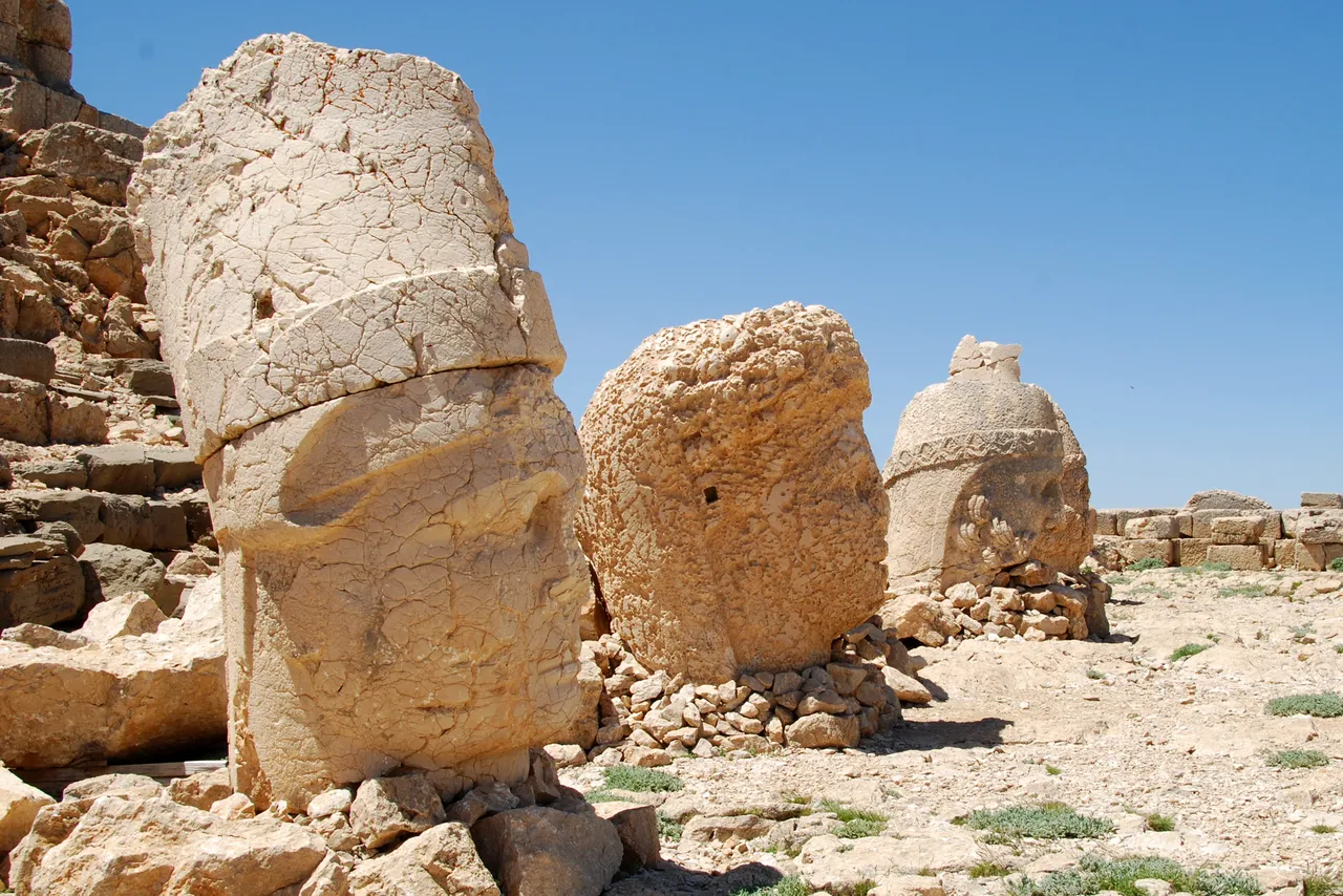 nemrut-64206.jpg