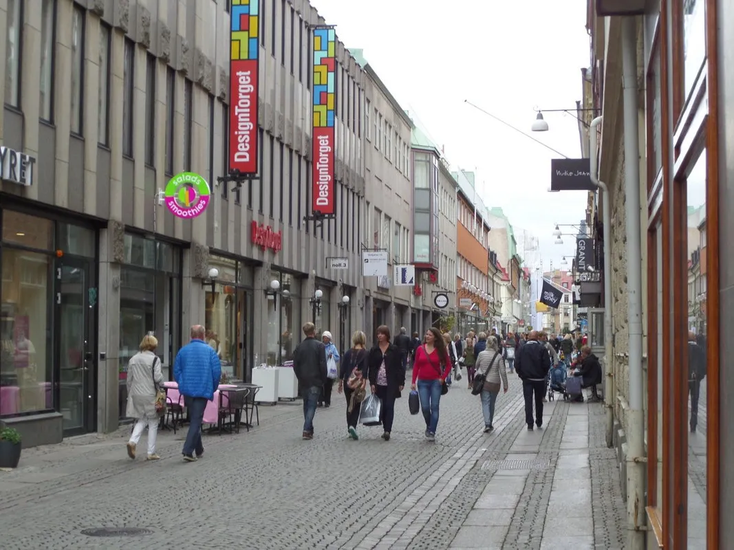 Walking and shopping in Gothenburg