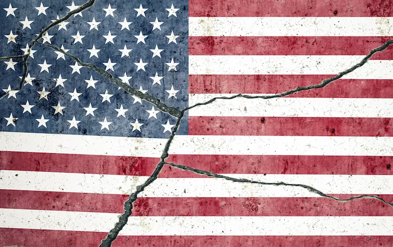 Morning-Brief-Economists-Worry-About-a-Coming-U.S.-Recession.jpg