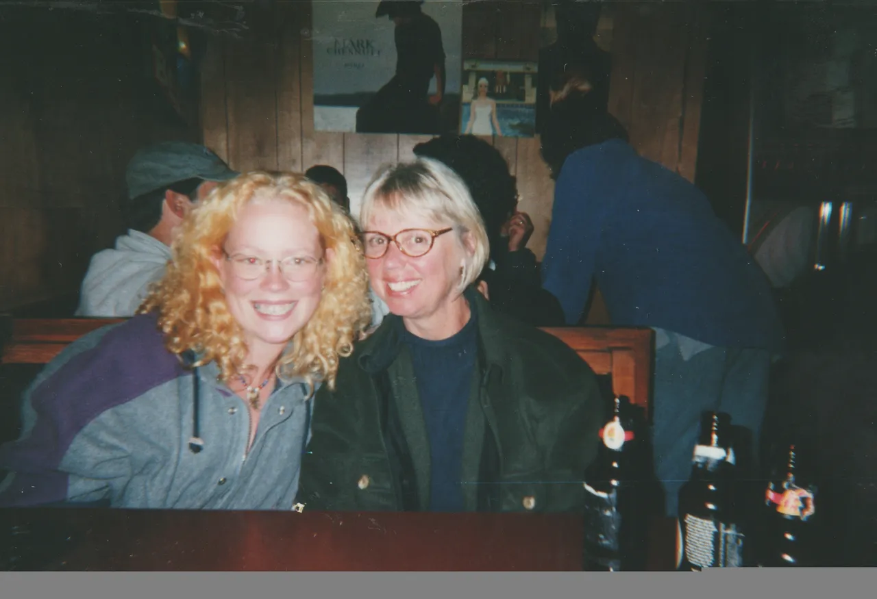 2000-07 - Family Reunion - Katie and glasses girl.jpg