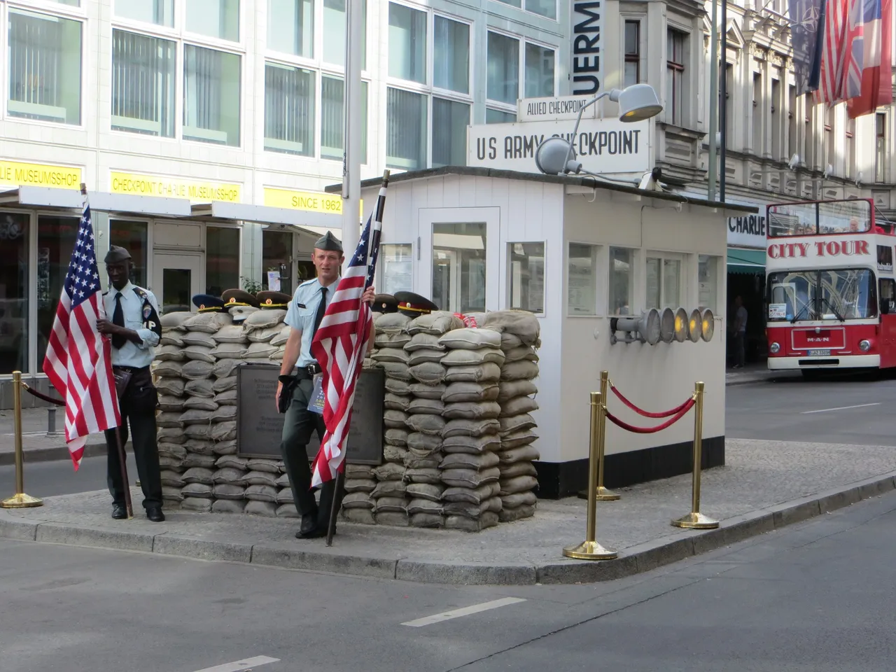 berlin-1138380_1920.jpg
